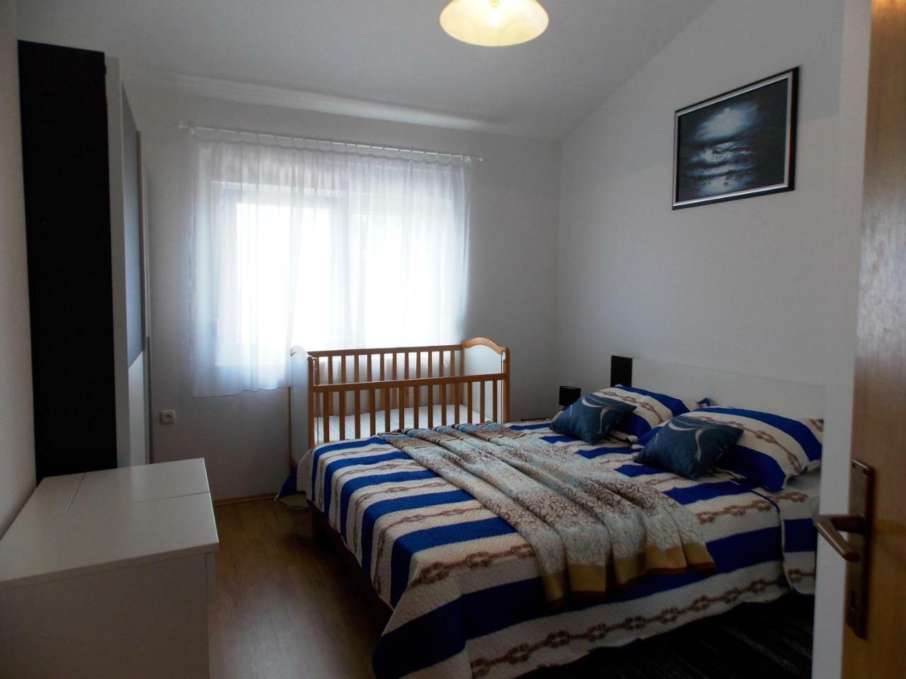 Apartment Vir Exteriör bild