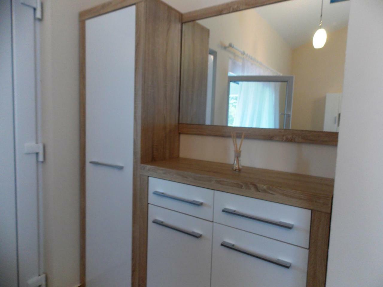 Apartment Vir Exteriör bild